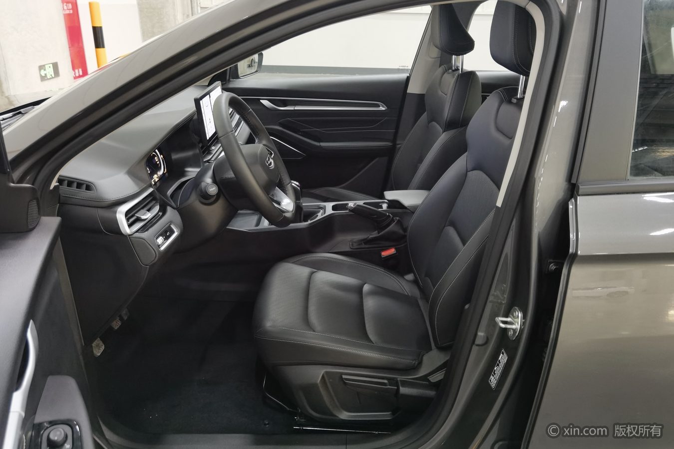 GEELY Emgrand 2024 car image #10