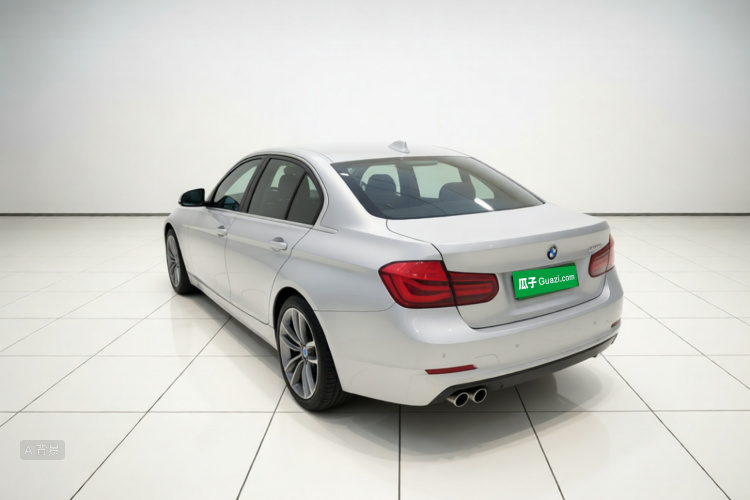 BMW 3 Series 2018 car image #5