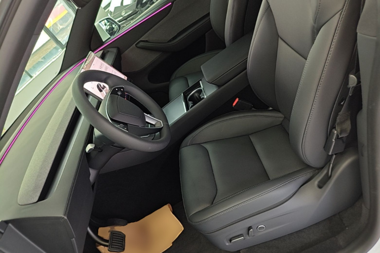 Tesla Model Y 2026 #19 Tesla Model Y 2026 car image #19