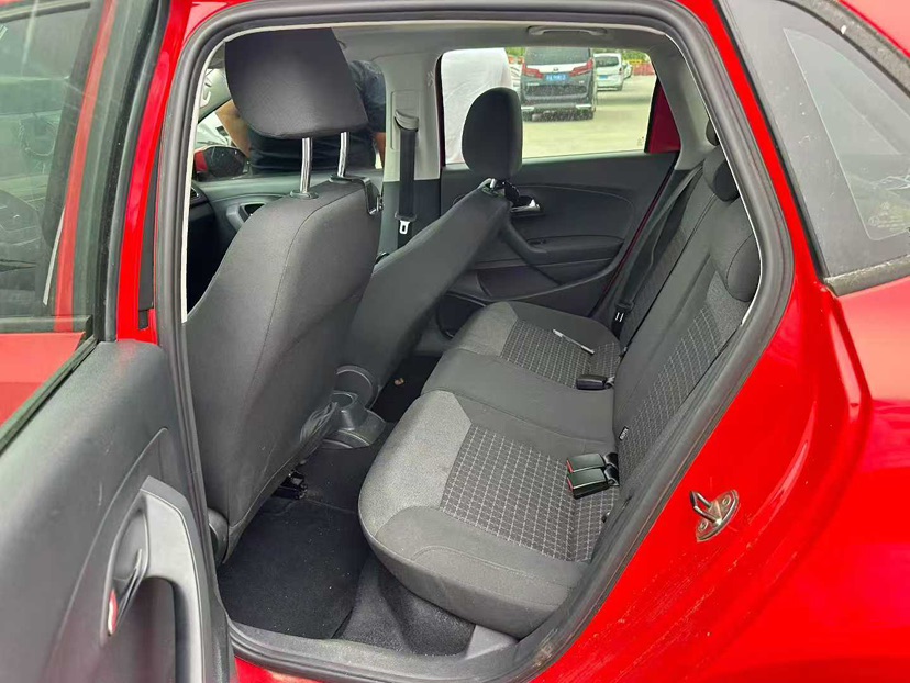 Volkswagen Polo 2019 car image #4