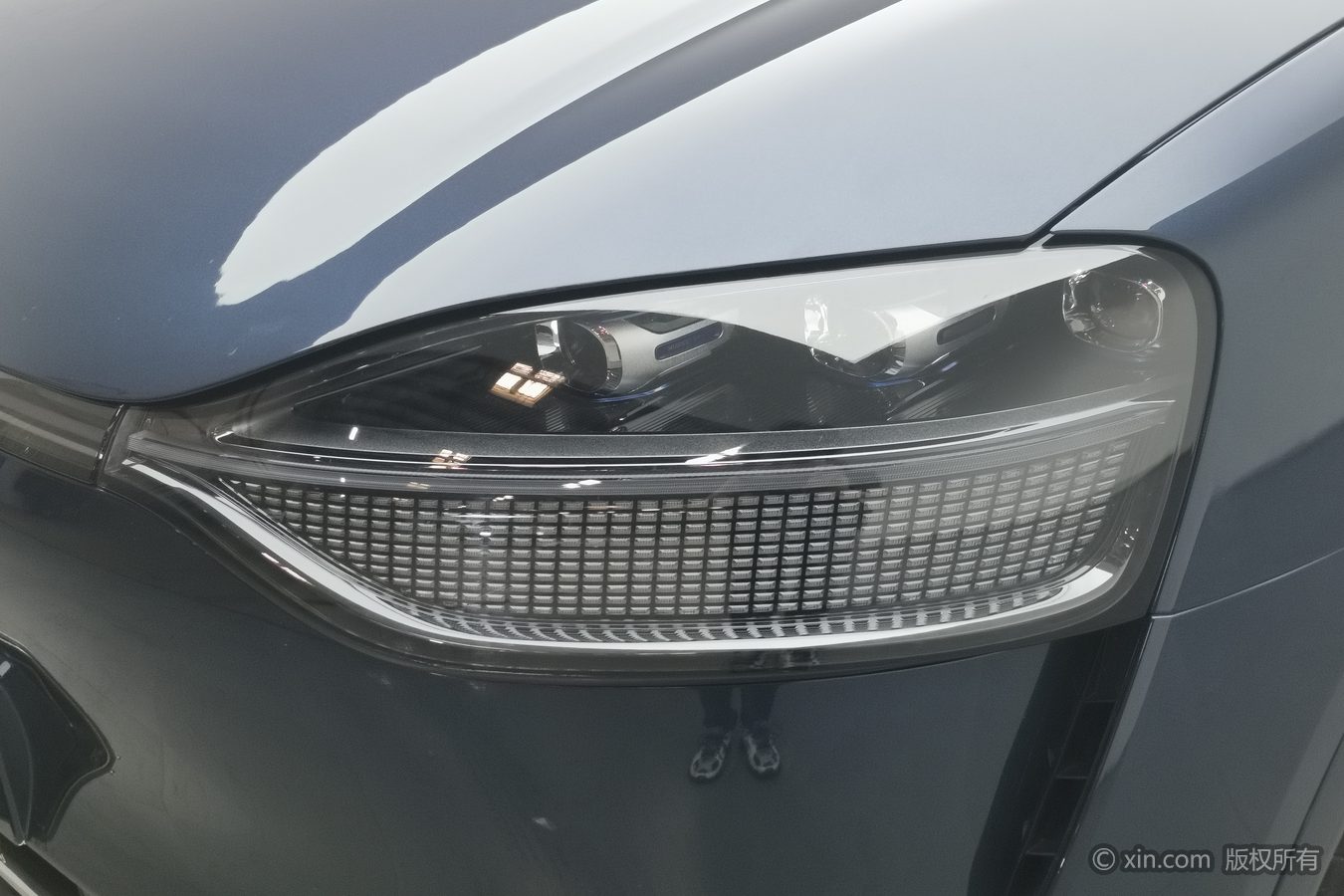 2025 car image #6