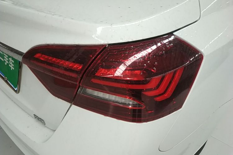 GEELY Emgrand 2021 #8 GEELY Emgrand 2021 car image #8