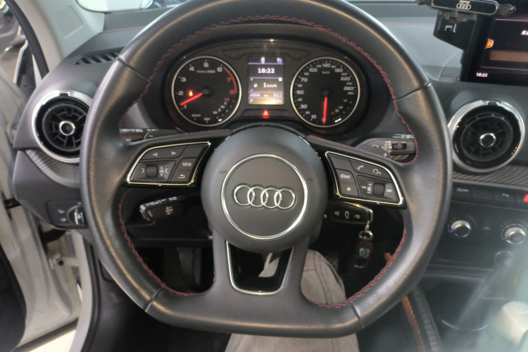 Audi Q2L 2023 imagem de carro #11