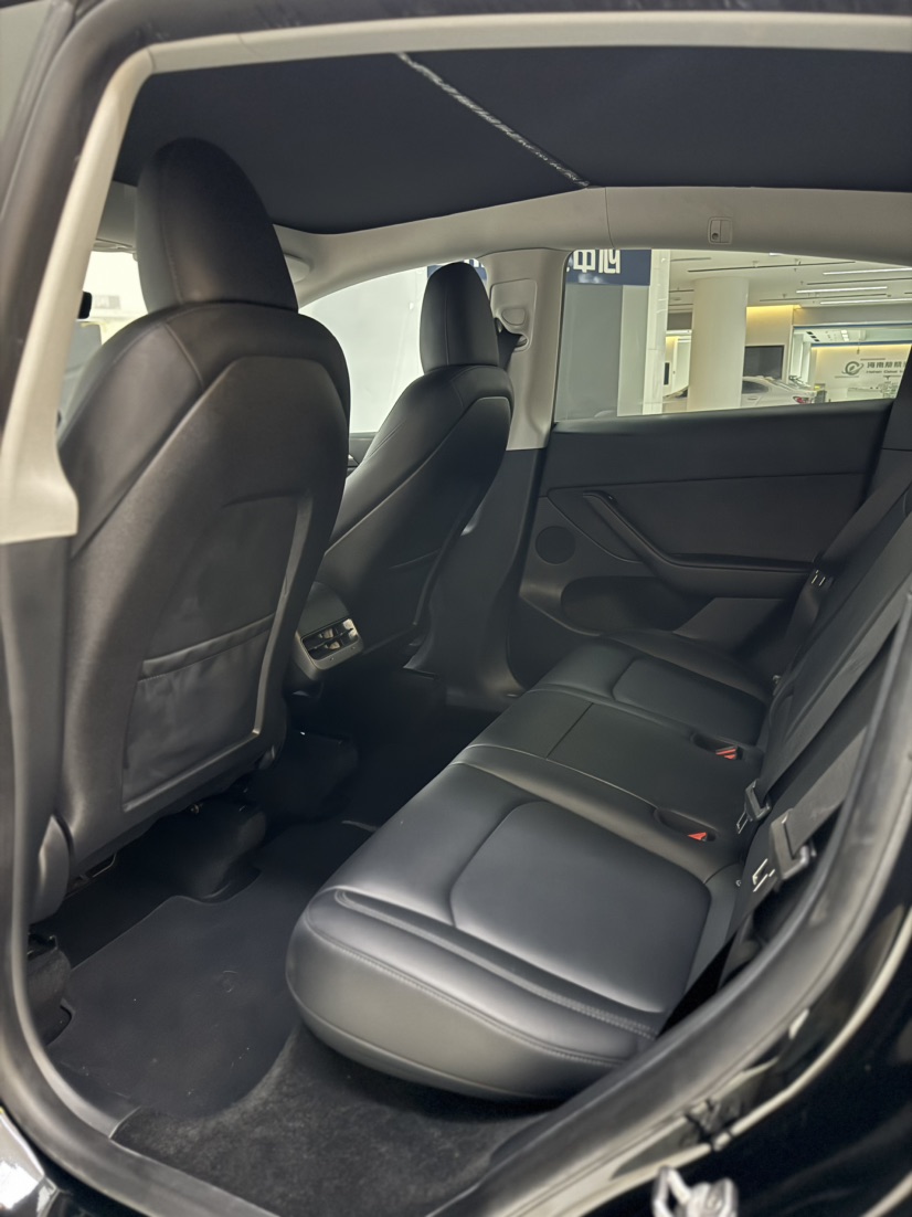 Tesla Model Y 2022 car image #5
