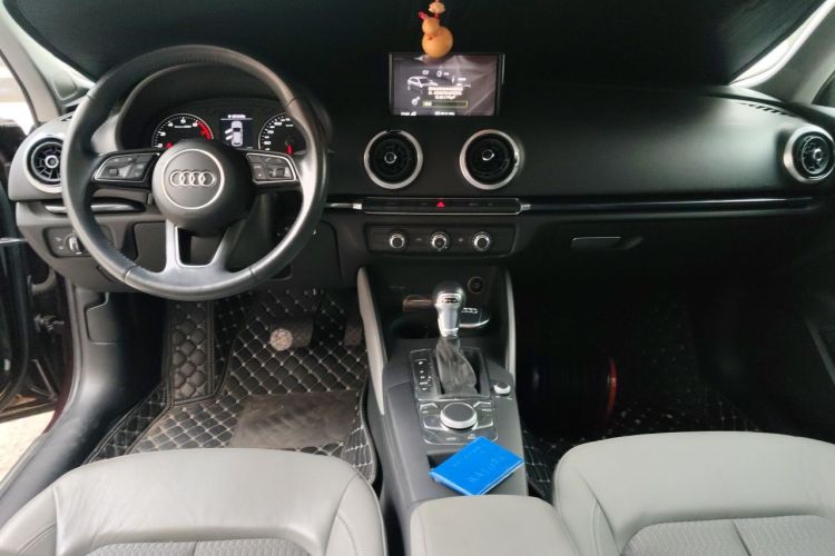 Audi A3 2019 car image #7