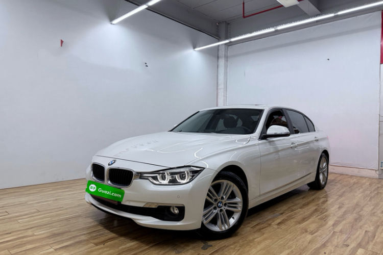 BMW 3 Series 2017 صورة سيارة #2