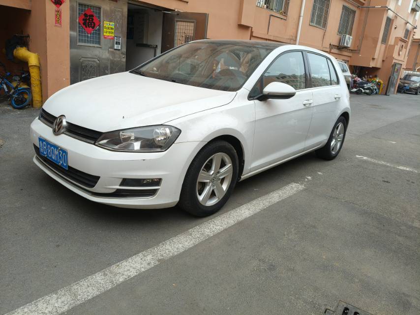 Volkswagen Golf 2015 immagine di auto 