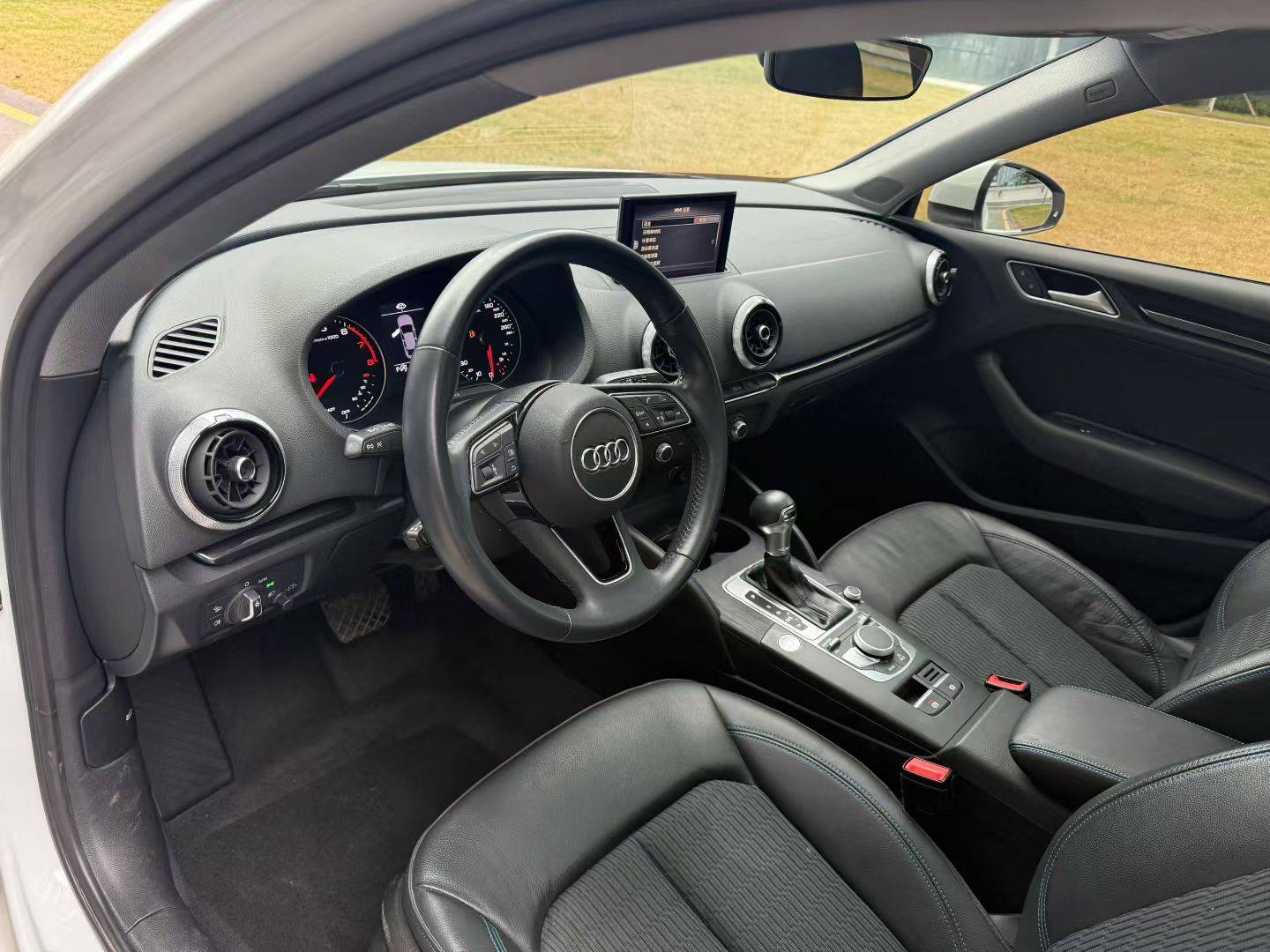 Audi A3 2018 car image #7