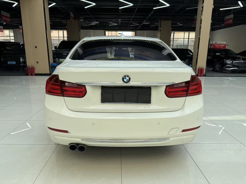 BMW 3 Series 2015 #5 BMW 3 Series 2015 car image #5