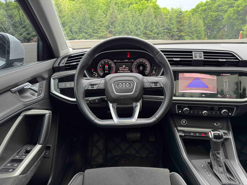 Audi Q3 2021 #17 Audi Q3 2021 car image #17