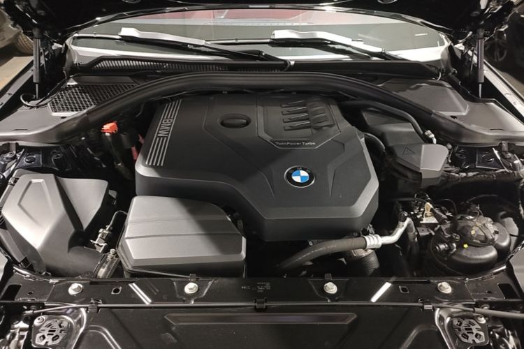 BMW 3 Series 2024 #20 BMW 3 Series 2024 car image #20