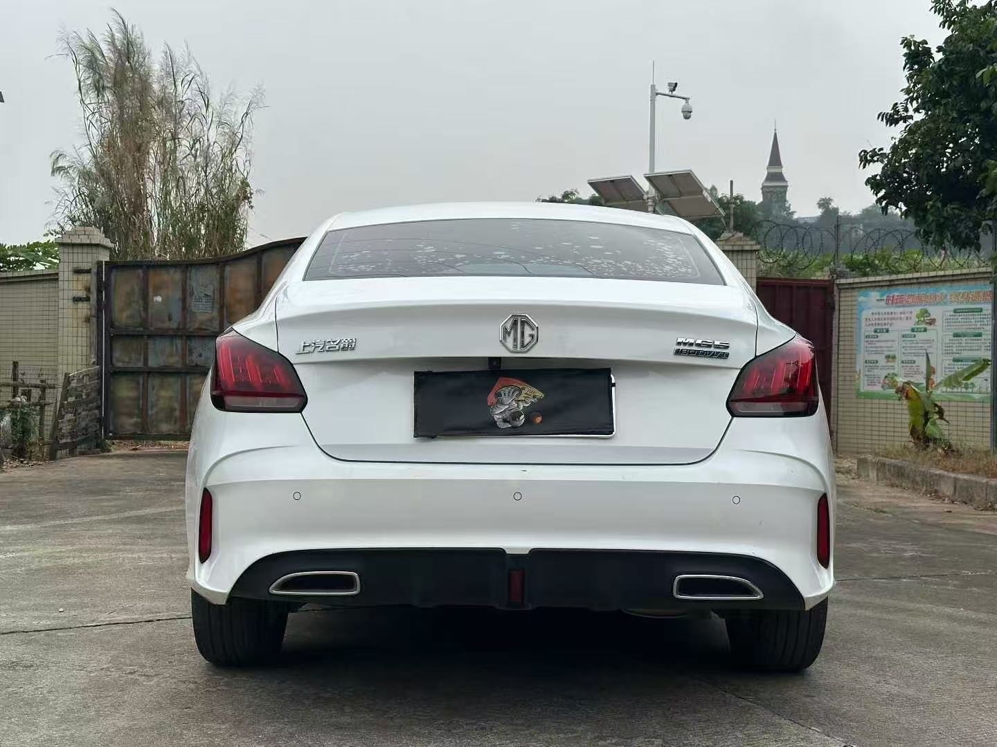 MG 5 2023 imagen de coche #3