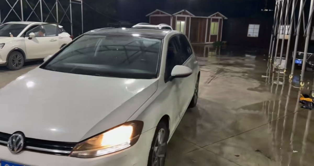Volkswagen Golf 2019 car image 