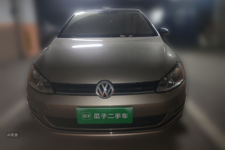 Volkswagen Golf 2018 car image #3