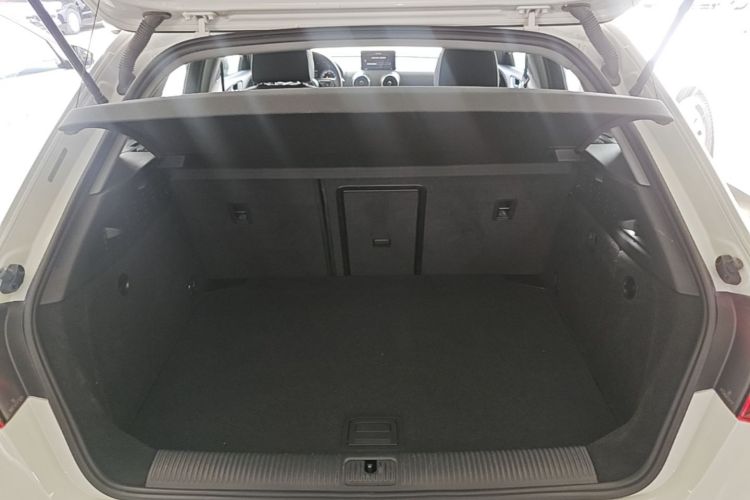 Audi A3 2019 car image #19