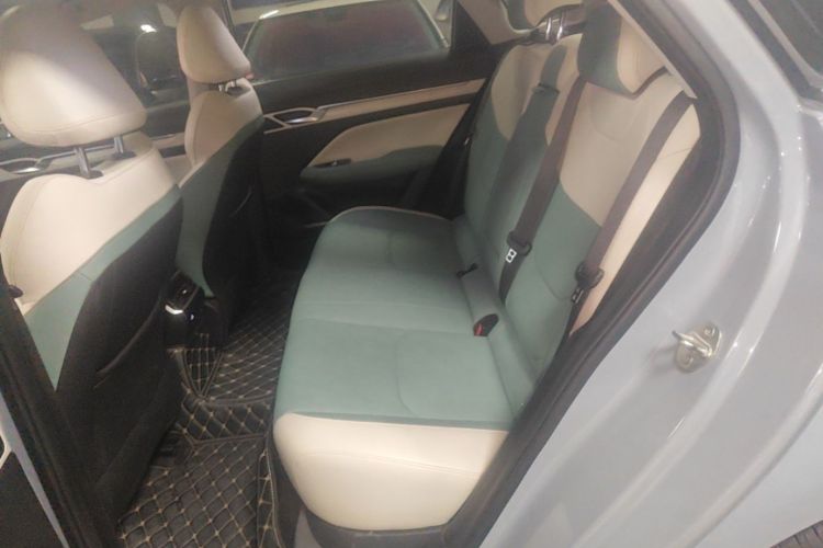 GEELY Emgrand L HiP 2022 #13 GEELY Emgrand L HiP 2022 car image #13