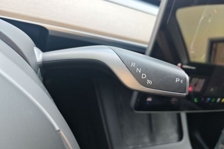 Tesla Model Y 2021 #14 Tesla Model Y 2021 immagine di auto #14