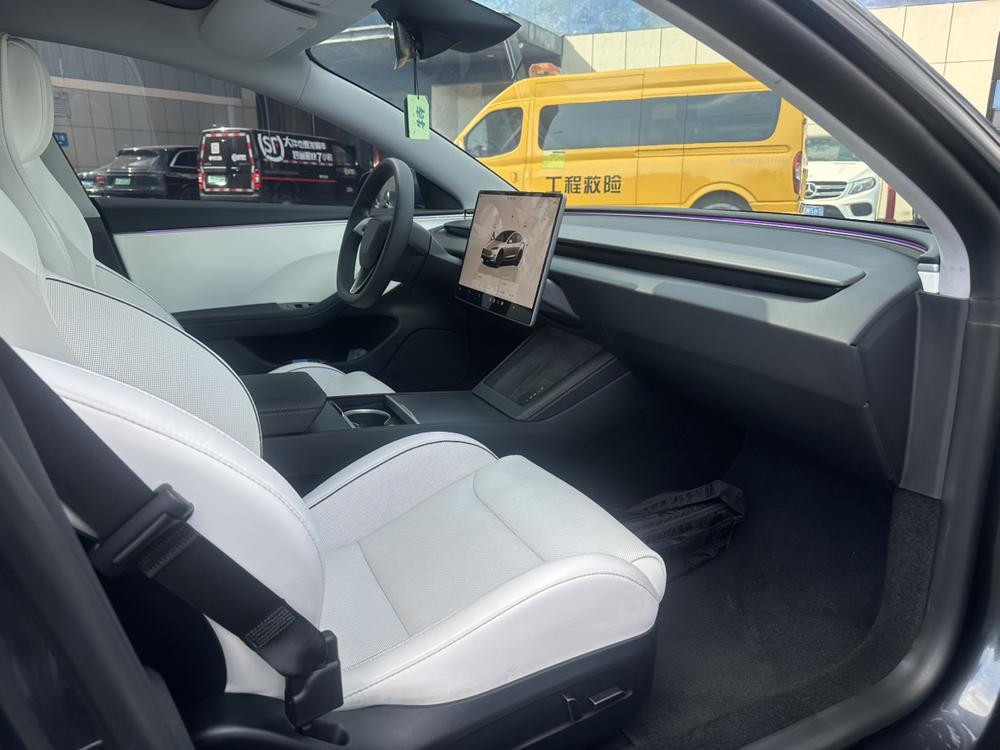 Tesla Model 3 2024 #9 Tesla Model 3 2024 car image #9