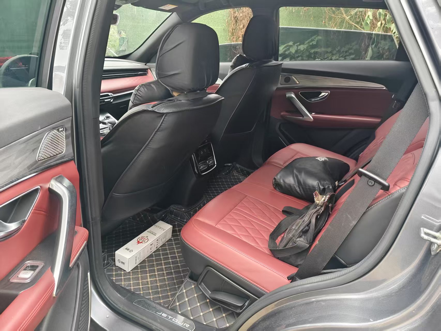 Jetour X70 PLUS 2024 car image #3