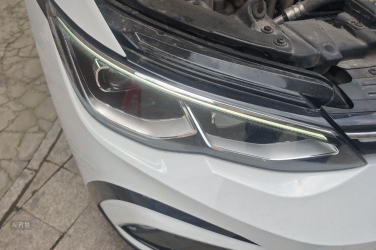 Volkswagen Golf 2020 car image #8