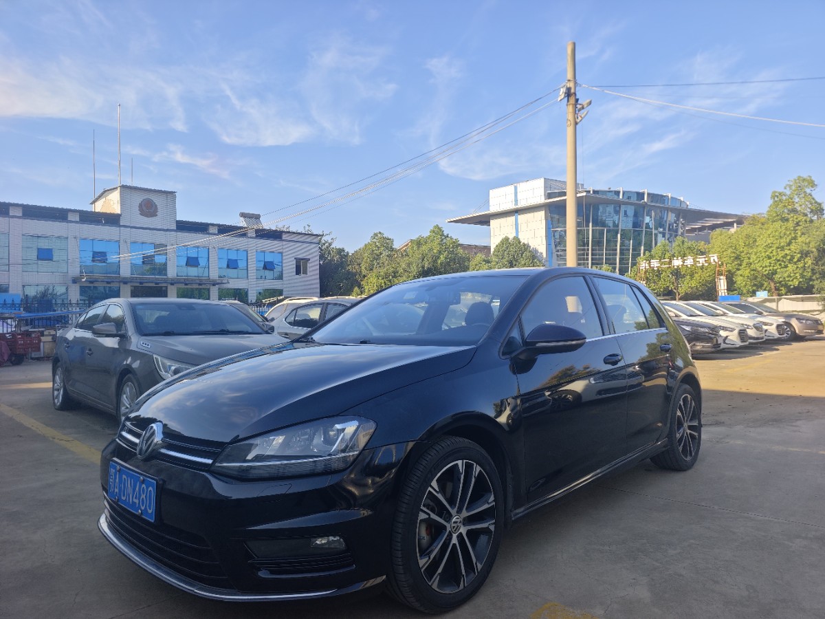 Volkswagen Golf 2015 Volkswagen Golf 2015 imagem de carro