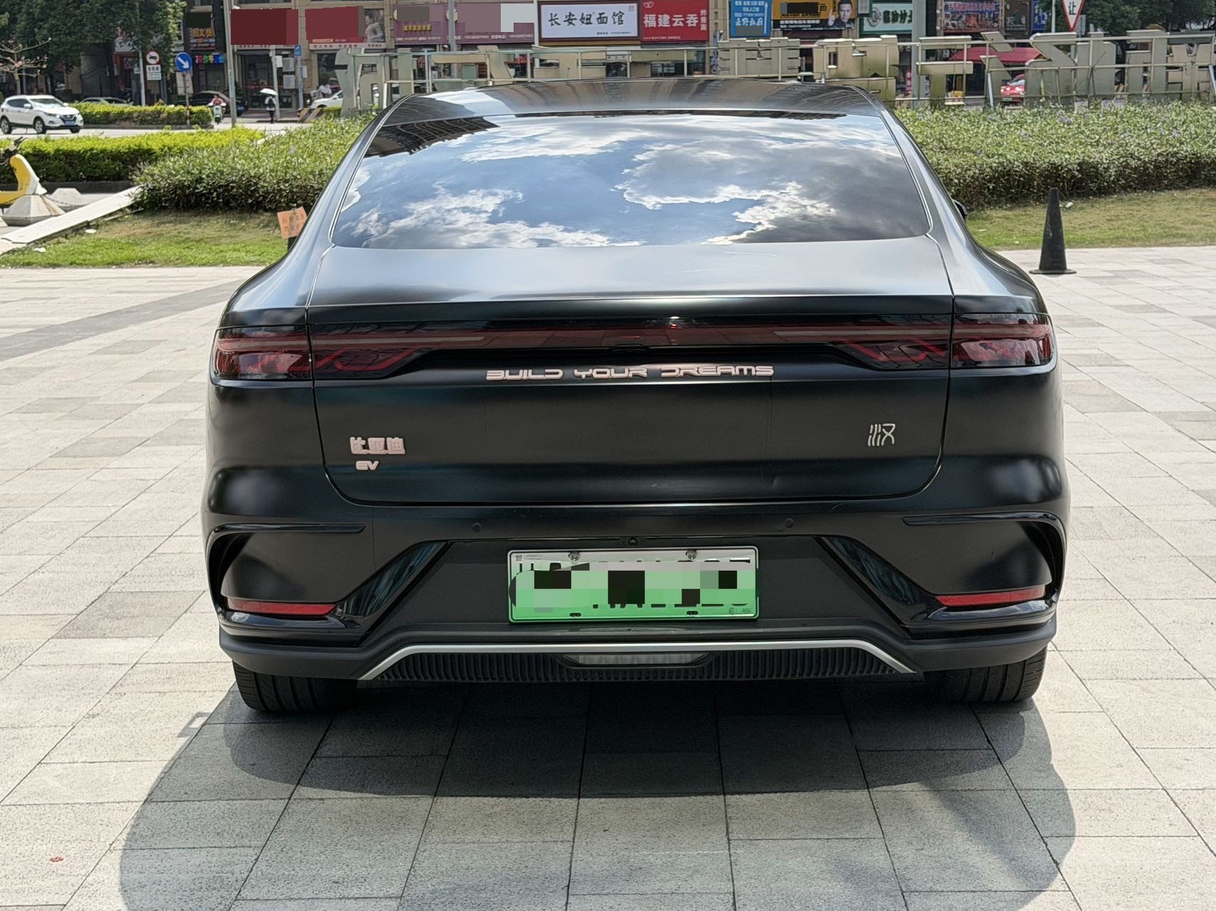 BYD Han 2023 #3 BYD Han 2023 car image #3