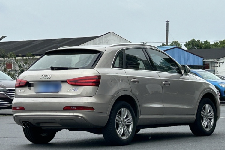 Audi Q3 2015 #10 Audi Q3 2015 immagine di auto #10