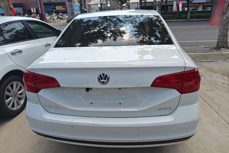 Volkswagen Bora 2021 car image #6