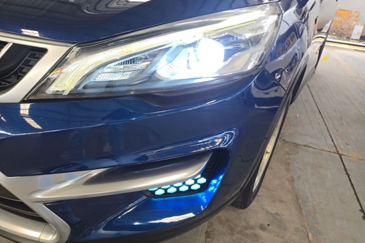 GEELY Emgrand GS 2019 #23 GEELY Emgrand GS 2019 car image #23