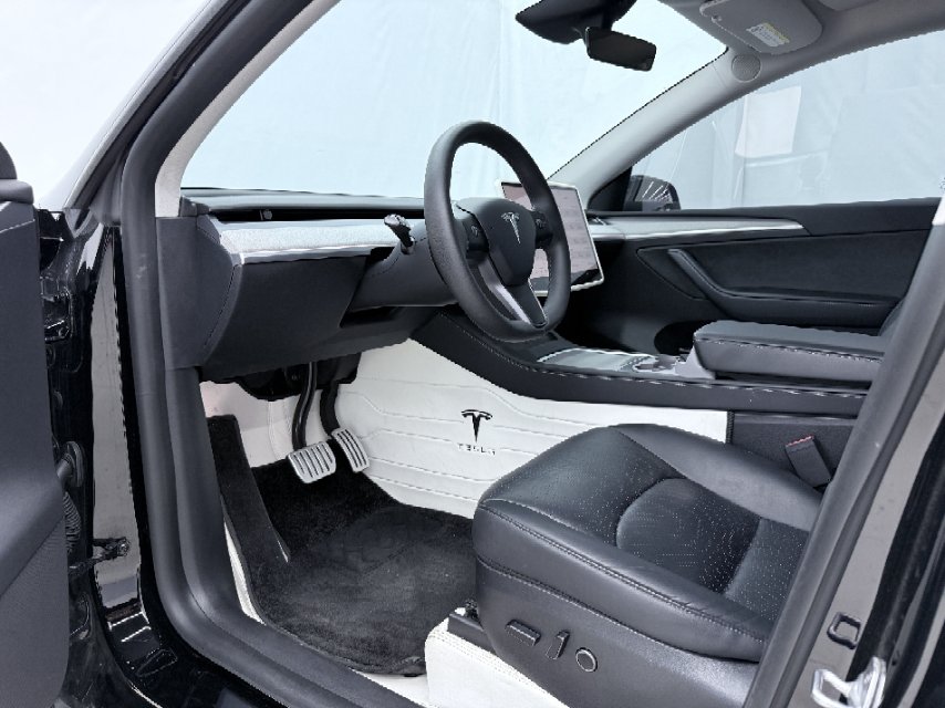 Tesla Model Y 2024 #5 Tesla Model Y 2024 car image #5
