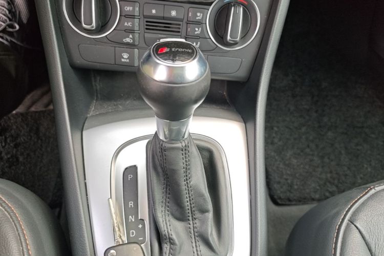 Audi Q3 2017 #14 Audi Q3 2017 car image #14