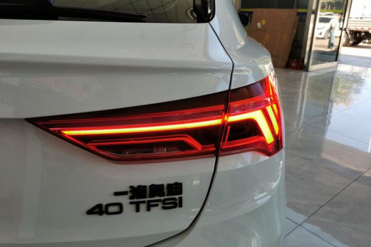 Audi Q3 2023 #5 Audi Q3 2023 car image #5