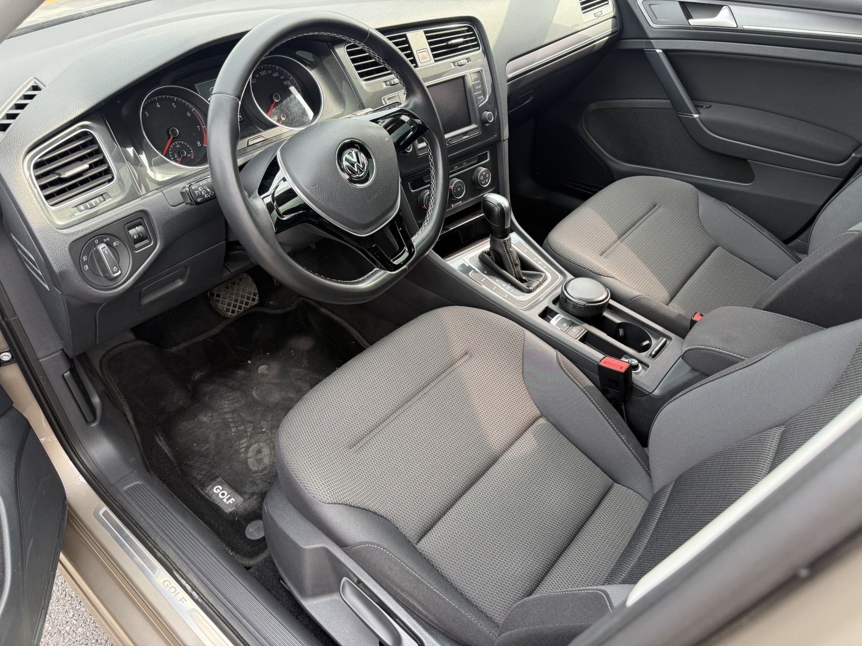 Volkswagen Golf 2017 #5 Volkswagen Golf 2017 car image #5