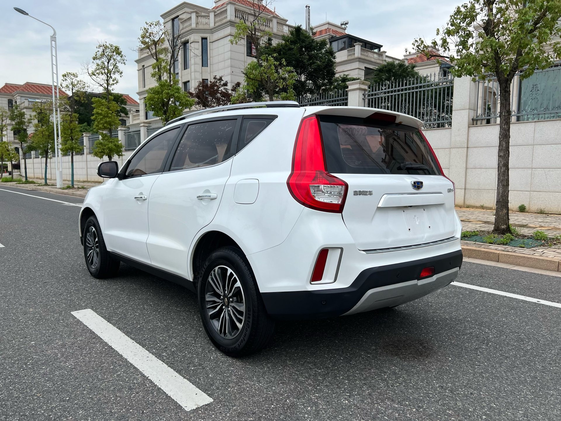 GEELY Vision X6 2017 car image #6