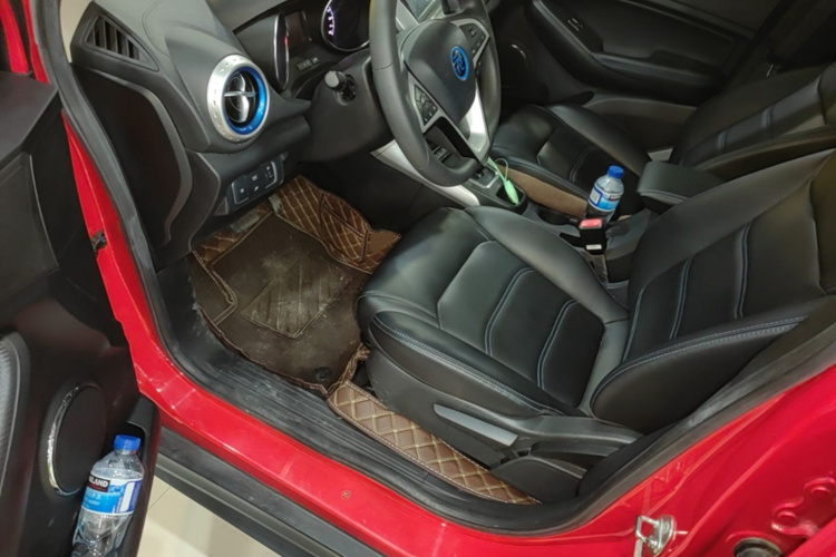 BYD Yuan New Energy 2019 car image #16