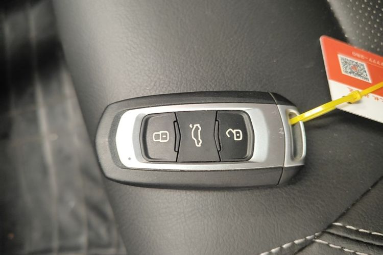 GEELY Emgrand 2018 #14 GEELY Emgrand 2018 car image #14