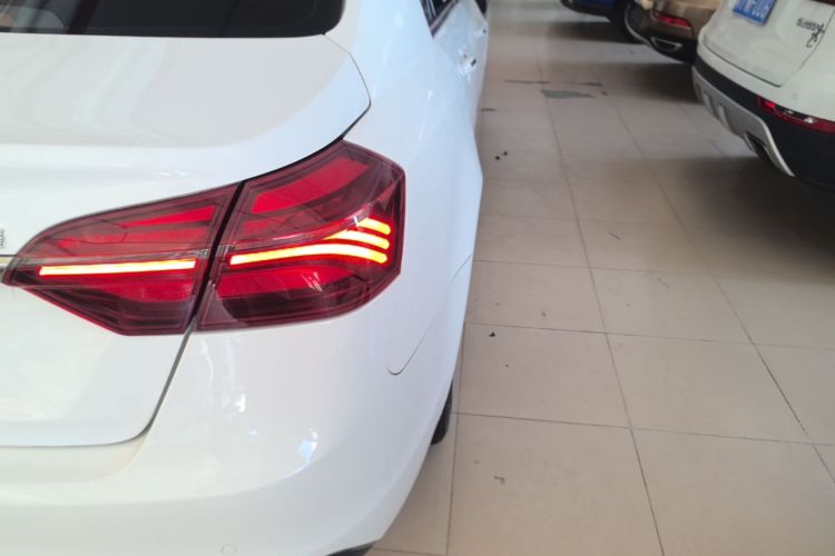 GEELY Emgrand 2019 car image #8