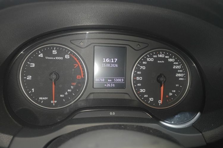 Audi A3 2016 car image #12