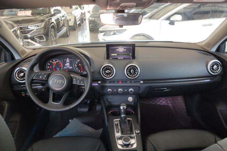 Audi A3 2020 immagine di auto #10