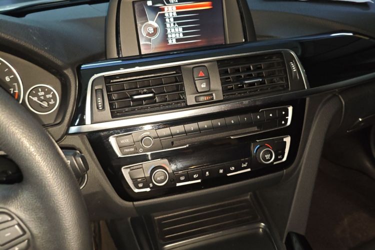 BMW 3 Series 2017 #22 BMW 3 Series 2017 imagen de coche #22