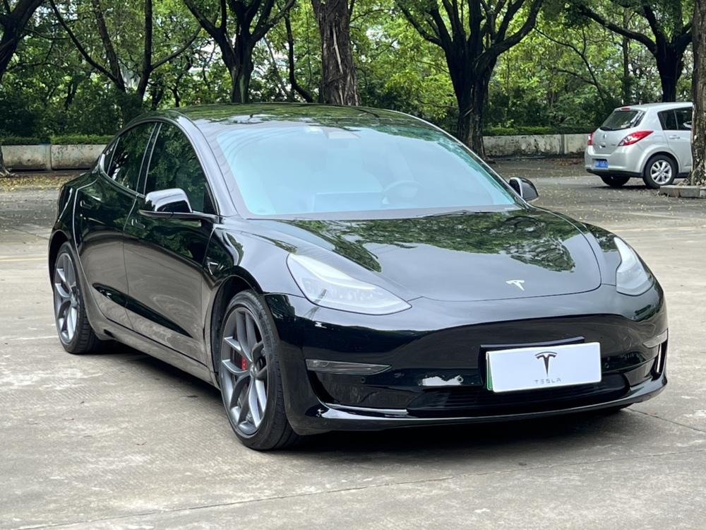 Tesla Model 3 2022 car image #3
