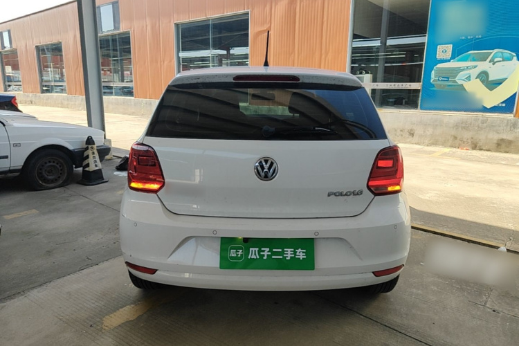 Volkswagen Polo 2015 #6 Volkswagen Polo 2015 car image #6