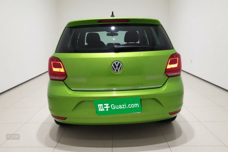 Volkswagen Polo 2014 car image #6