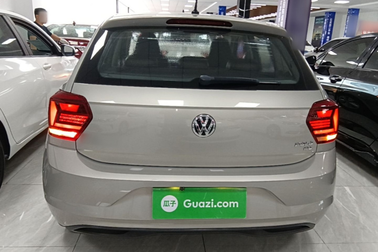 Volkswagen Polo 2020 car image #6