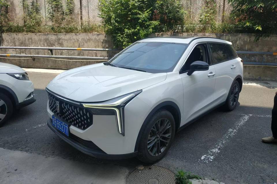 2023 immagine di auto 