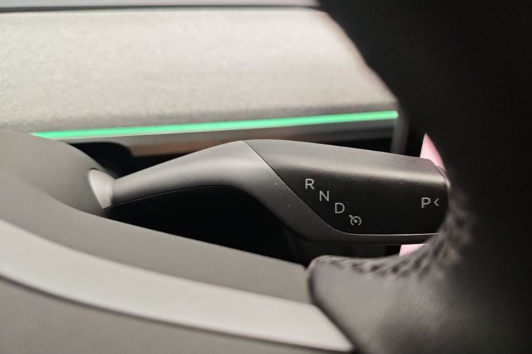 Tesla Model Y 2023 #14 Tesla Model Y 2023 immagine di auto #14