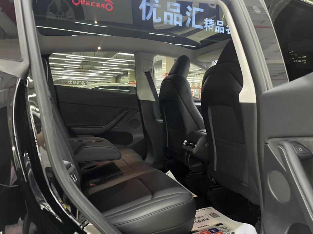 Tesla Model Y 2024 #20 Tesla Model Y 2024 car image #20