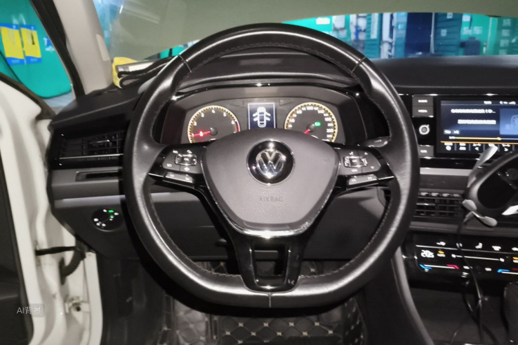 Volkswagen Bora 2020 immagine di auto #12