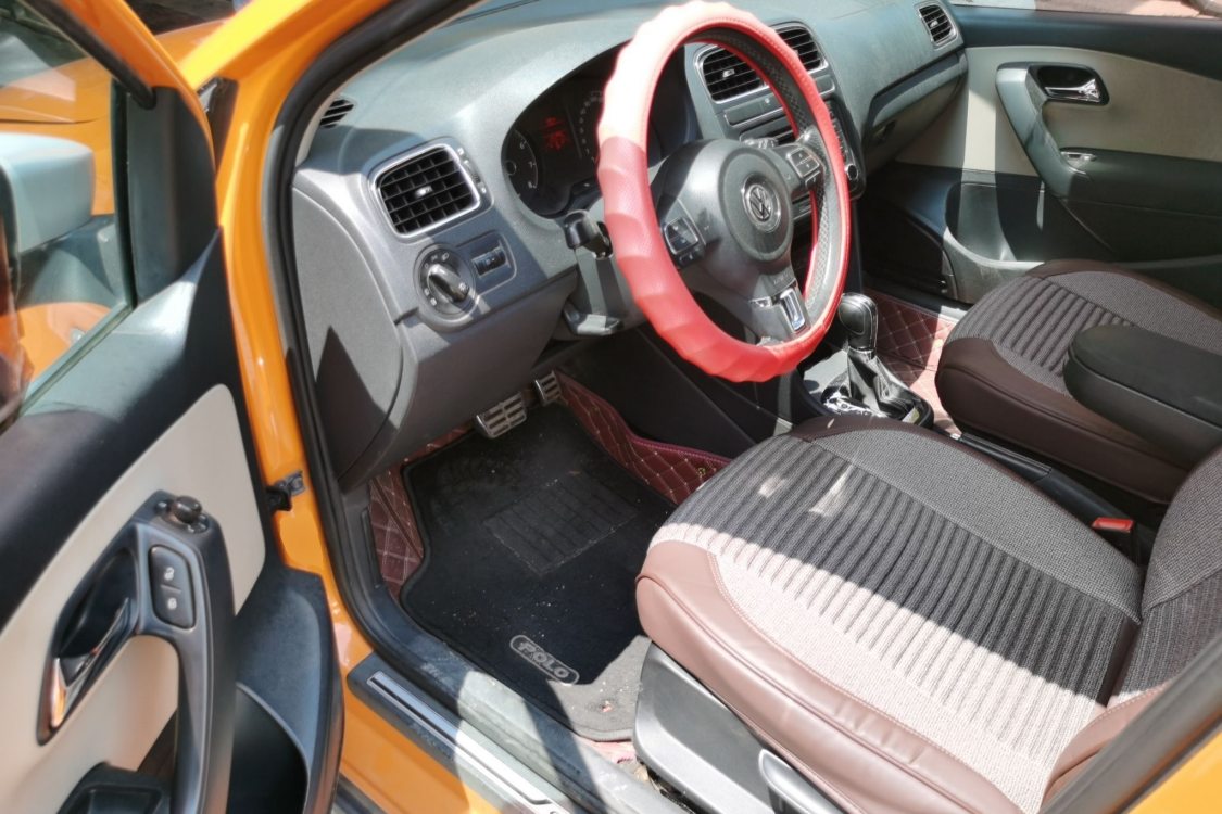 Volkswagen Polo 2012 car image #25