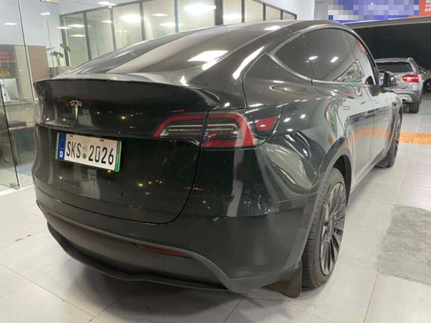 Tesla Model Y 2023 #6 Tesla Model Y 2023 car image #6
